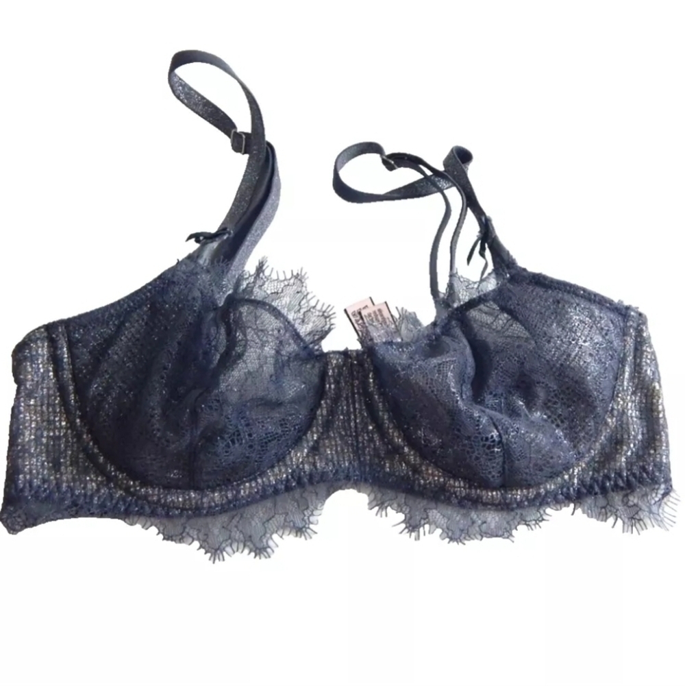 Victoria's Secret Push Up‎ Without Padding Bra